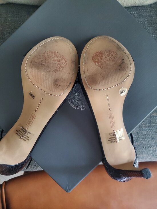 Vince Camuto Frenchie Ankle Strap Black Sandals | 8.5 - Picture 2 of 6